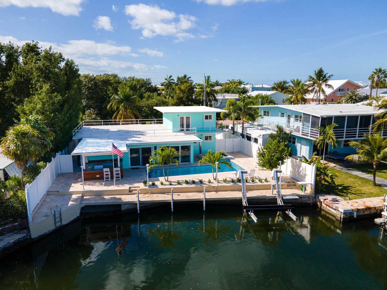 232 Apache Street - Photo 1