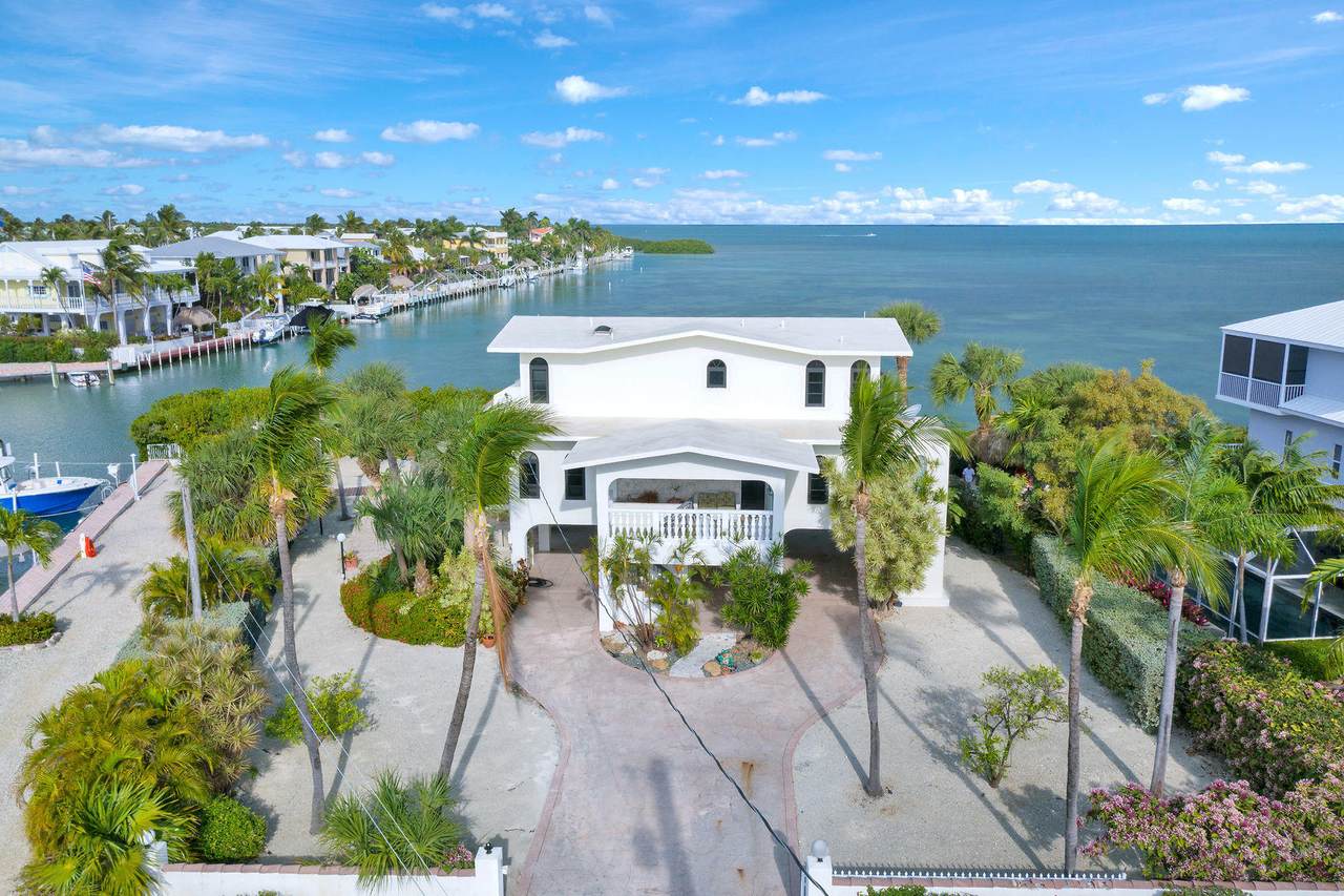 100 Gulfside Drive - Photo 1