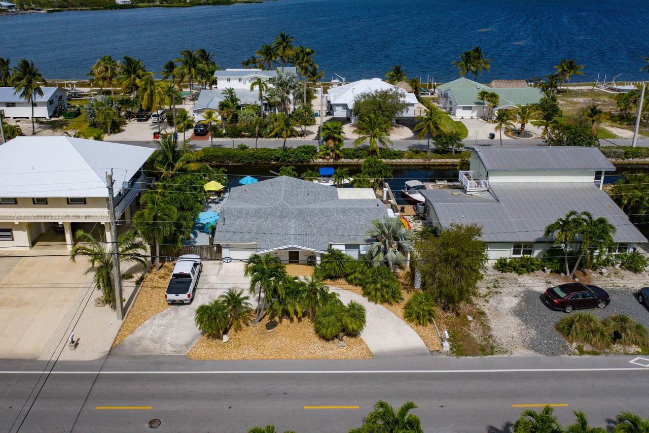 1657 Watson Boulevard - Photo 1