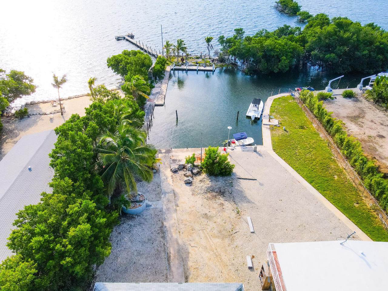 16 Seaside Avenue - Photo 1