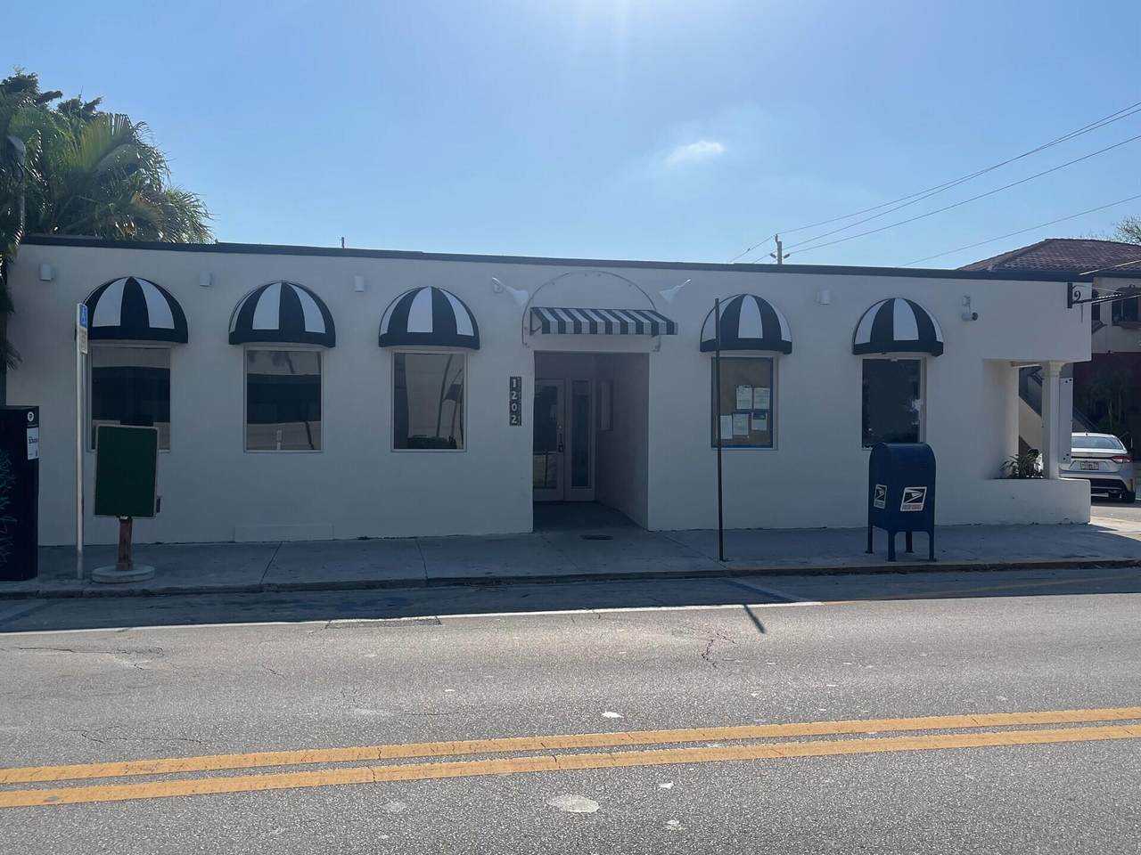 1202 Simonton Street - Photo 1