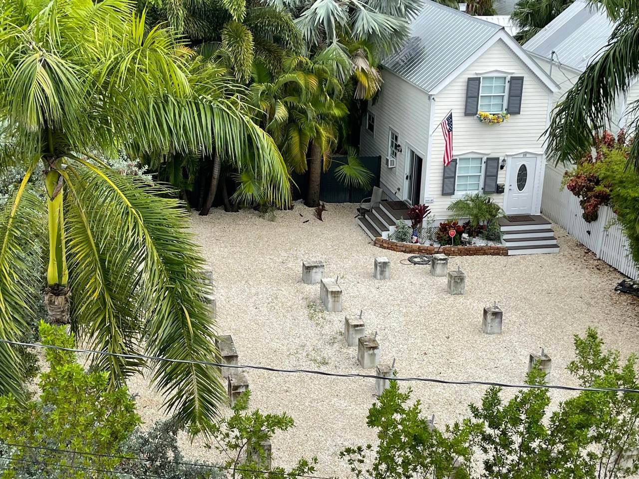 918 James Street - Photo 1