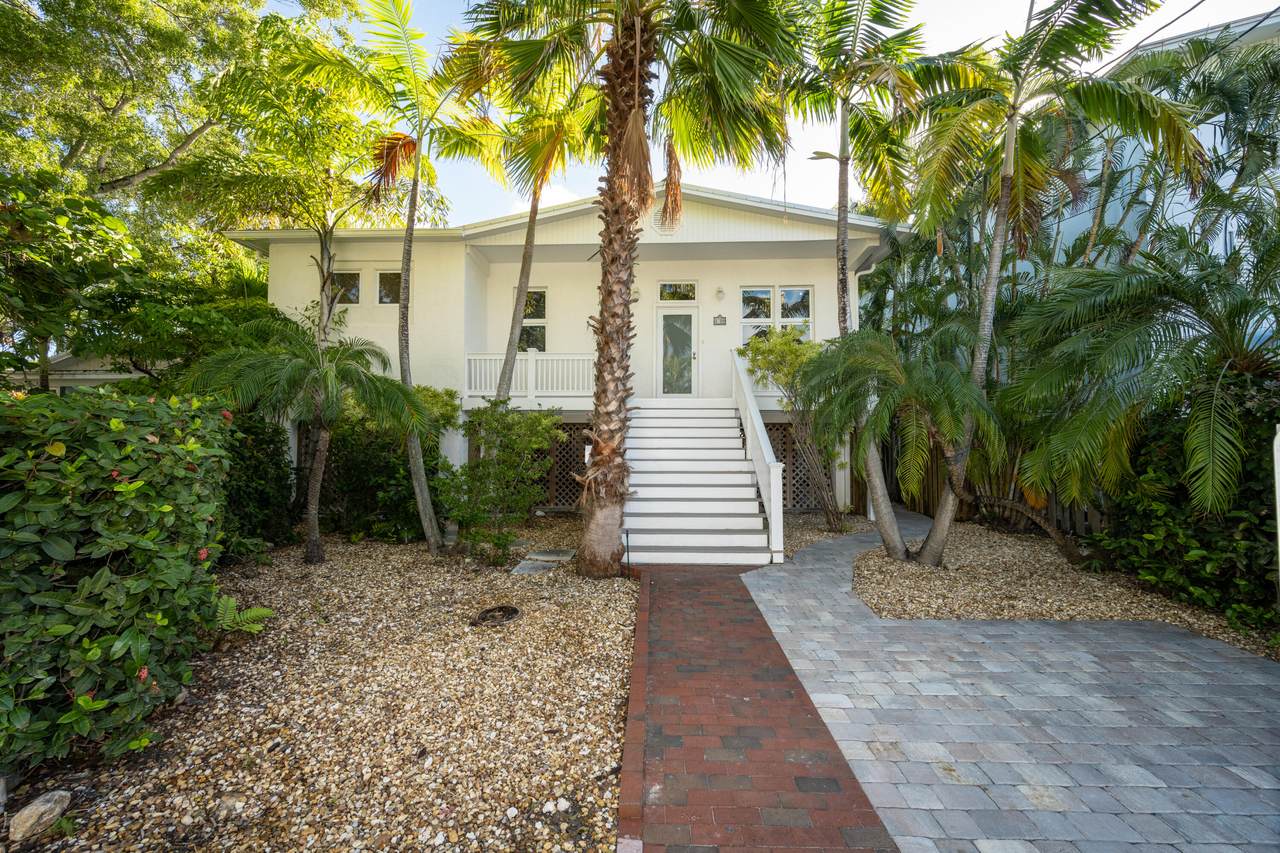 1709 Josephine Street - Photo 1