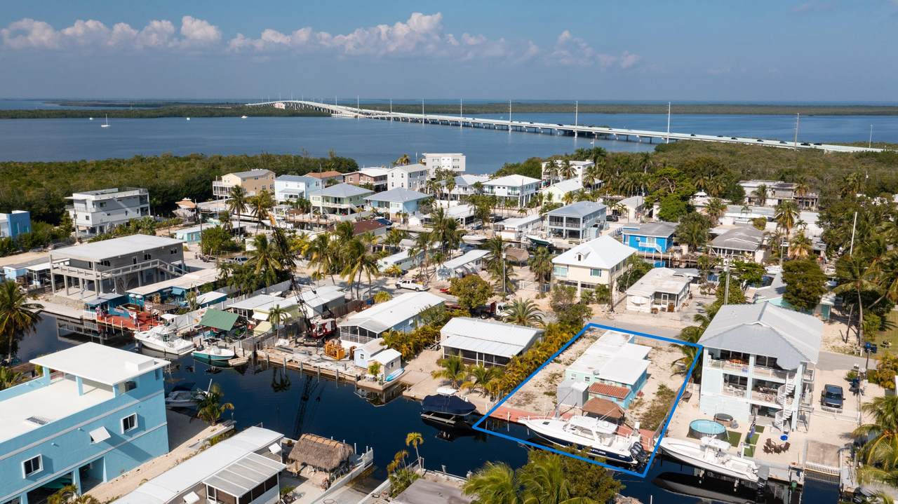 426 Bahia Honda Road - Photo 1