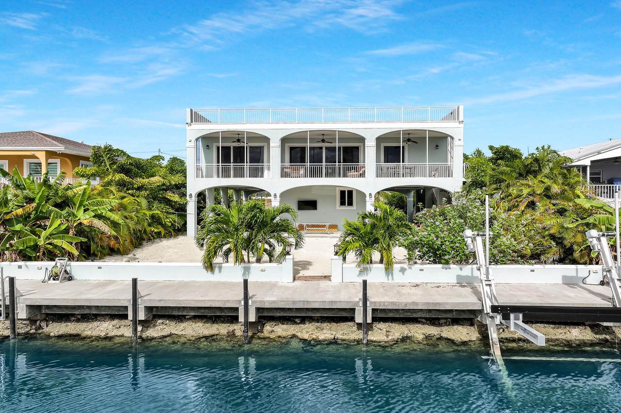 109 Ocean Shores Drive - Photo 1