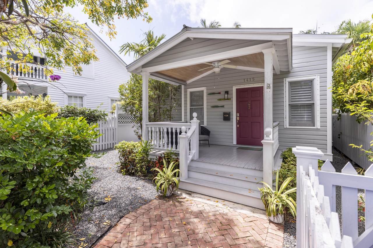 1415 Petronia Street - Photo 1