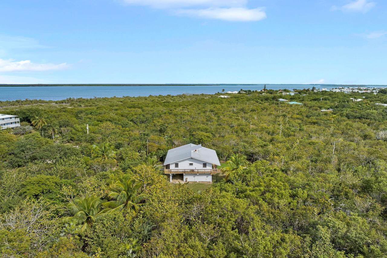 30650 15Th Street - Photo 1
