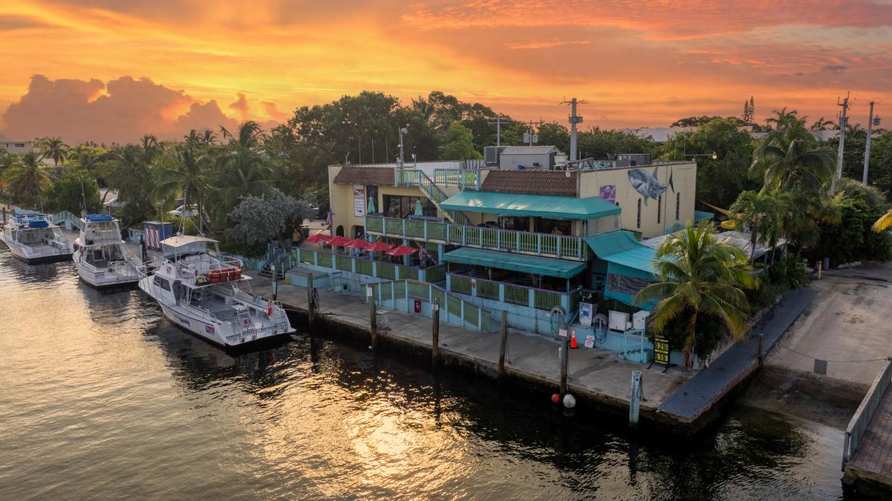 522 Caribbean Drive - Photo 1