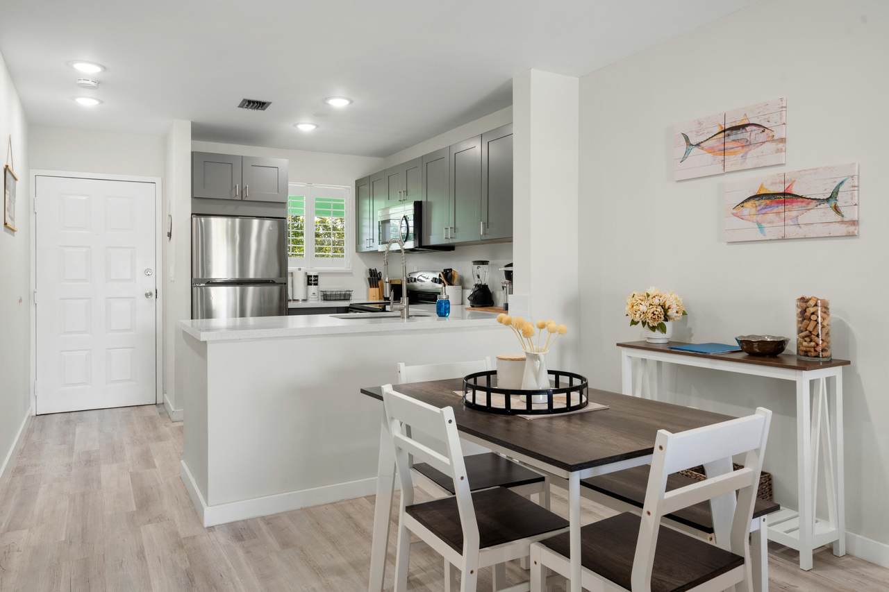 98302 Windward Avenue - Photo 1