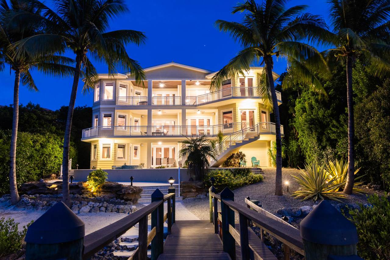 https://bt-photos.global.ssl.fastly.net/flkeys/1280_boomver_2_613082-2.jpg