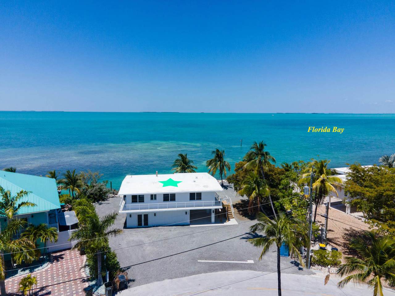 442 Palm Drive - Photo 1