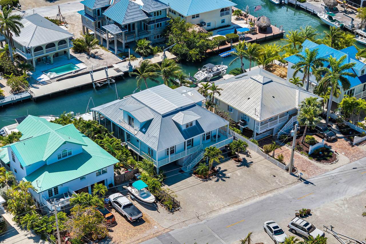 28550 Doubloon Road - Photo 1