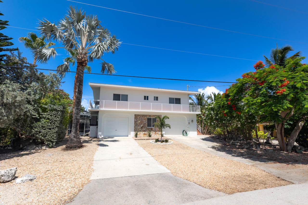 321 Calz. De Bougainvillea - Photo 1