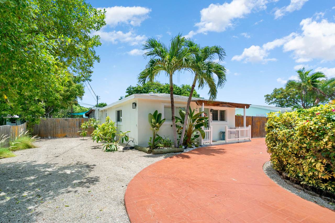 125 Harbor Drive - Photo 1