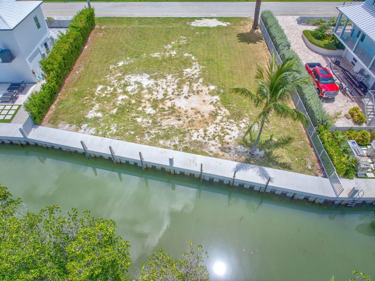 200 15Th Circle - Photo 1