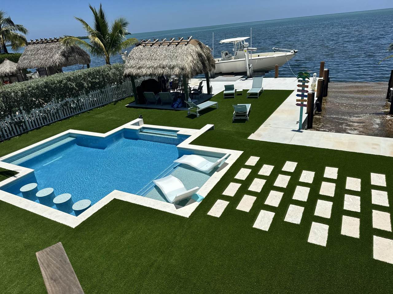 https://bt-photos.global.ssl.fastly.net/flkeys/1280_boomver_2_615994-2.jpg