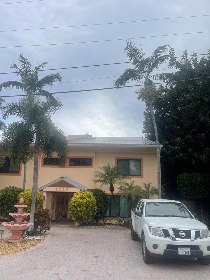 https://bt-photos.global.ssl.fastly.net/flkeys/1280_boomver_2_616569-2.jpg