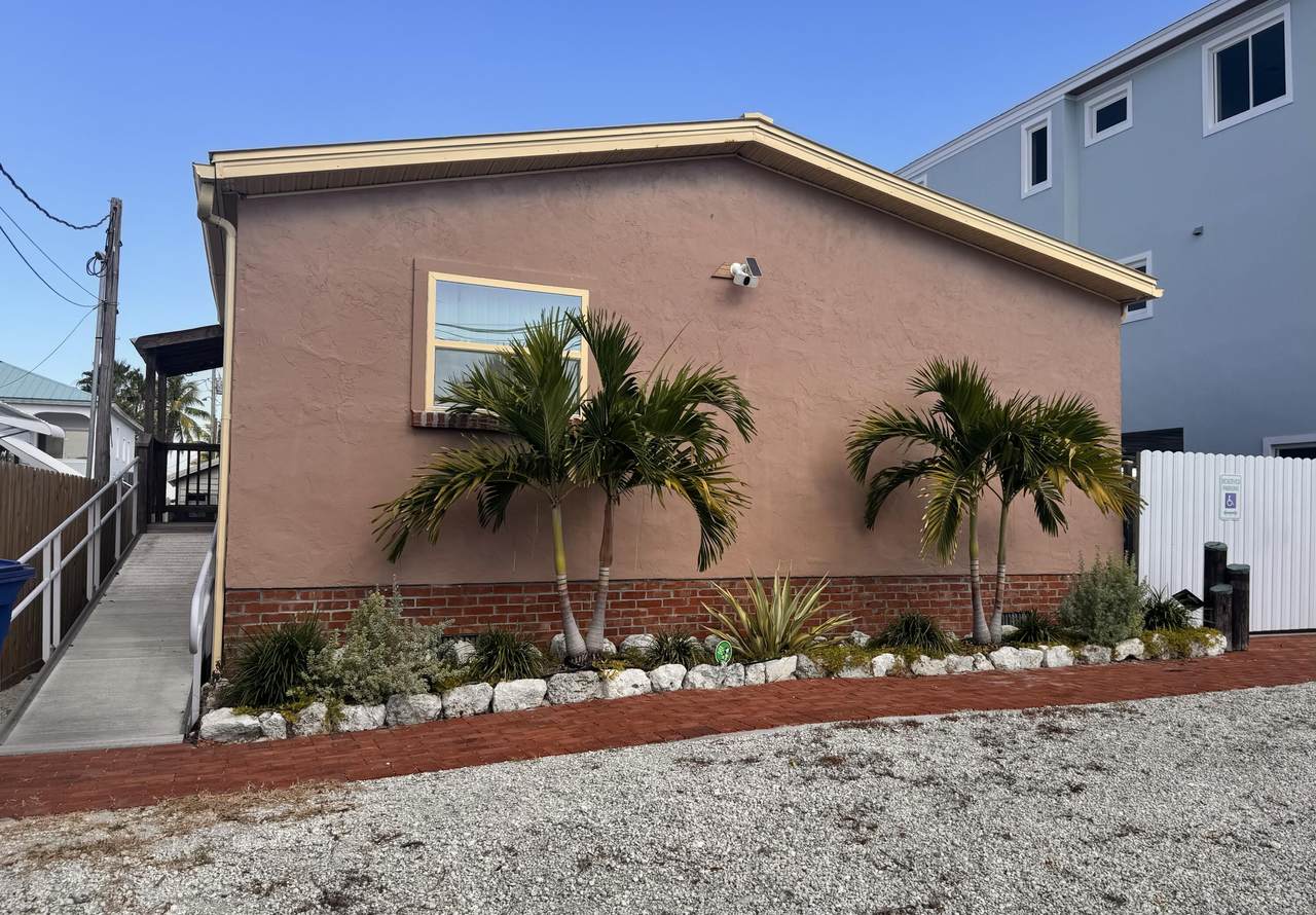 185 Avenue A - Photo 1