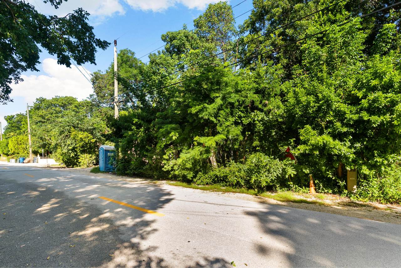 134 Bay Harbor Drive - Photo 1