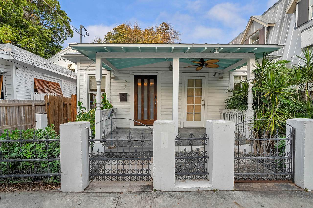 625 Whitehead Street - Photo 1