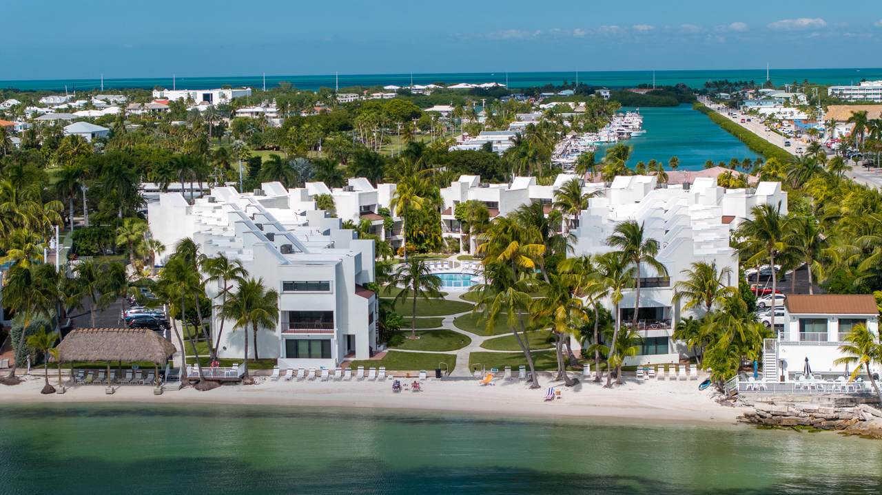 601 Ocean Drive - Photo 1