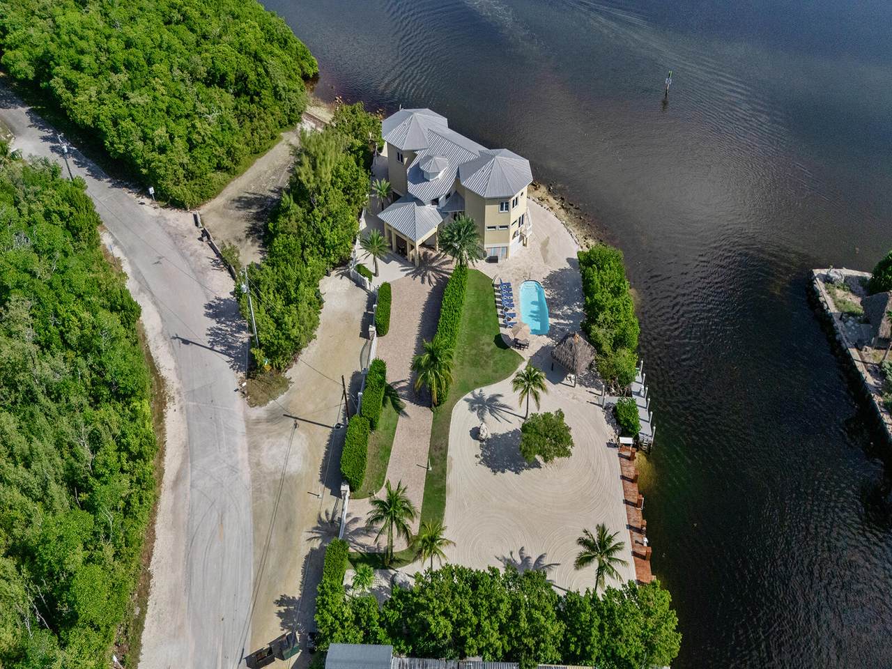 https://bt-photos.global.ssl.fastly.net/flkeys/1280_boomver_2_617713-2.jpg