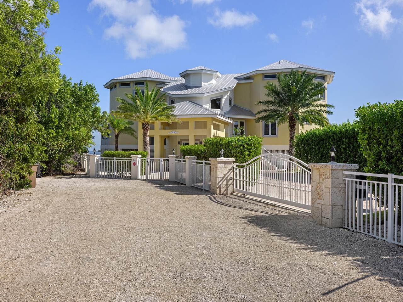 https://bt-photos.global.ssl.fastly.net/flkeys/1280_boomver_2_617713-2.jpg