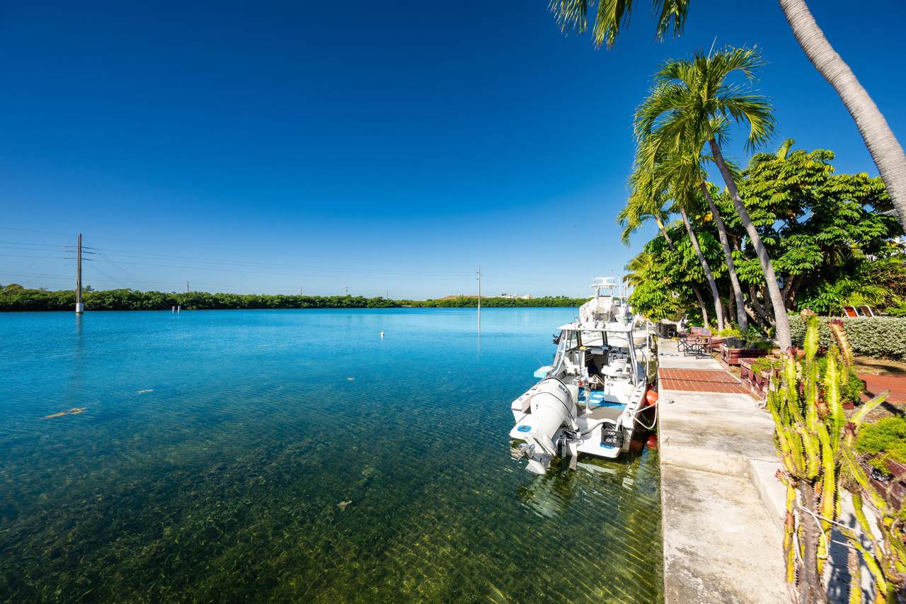 https://bt-photos.global.ssl.fastly.net/flkeys/1280_boomver_2_617999-2.jpg