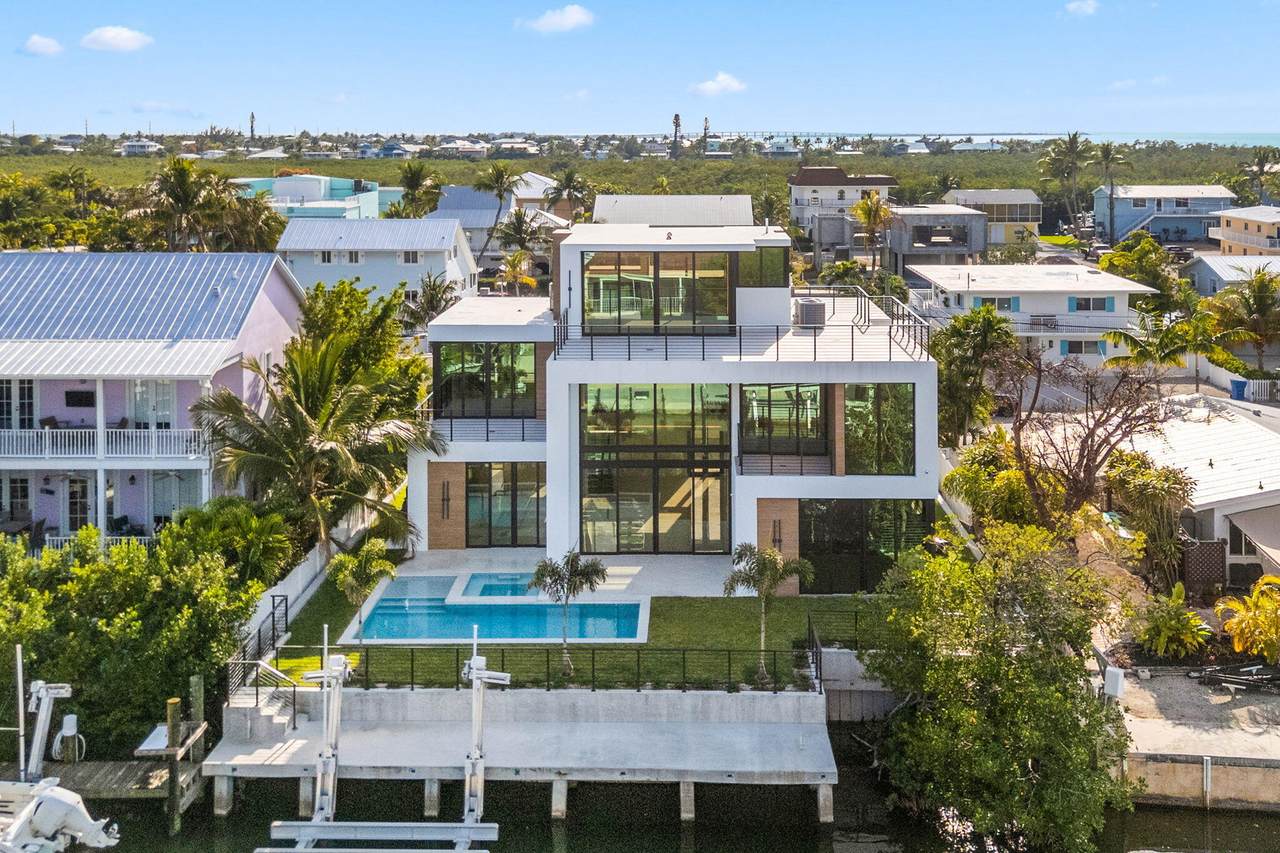 181 Nautilus Drive - Photo 1
