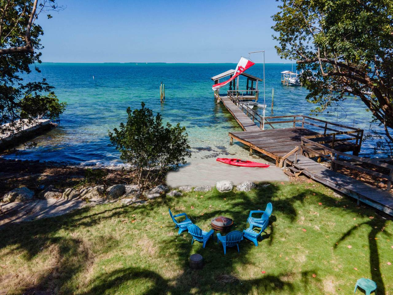 https://bt-photos.global.ssl.fastly.net/flkeys/1280_boomver_2_618165-2.jpg