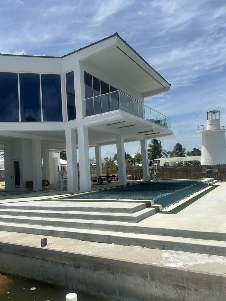https://bt-photos.global.ssl.fastly.net/flkeys/1280_boomver_2_618316-2.jpg