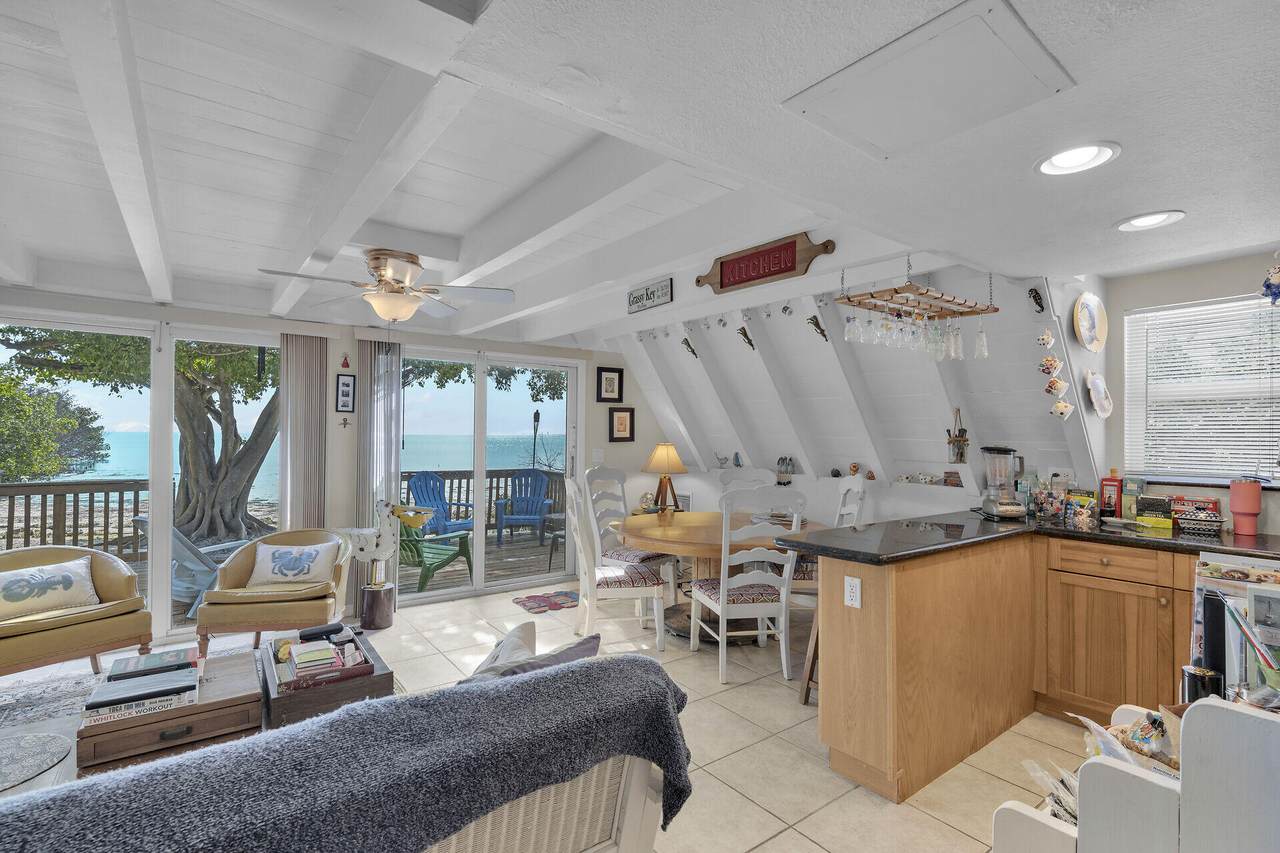 58950 Overseas Highway - Photo 1