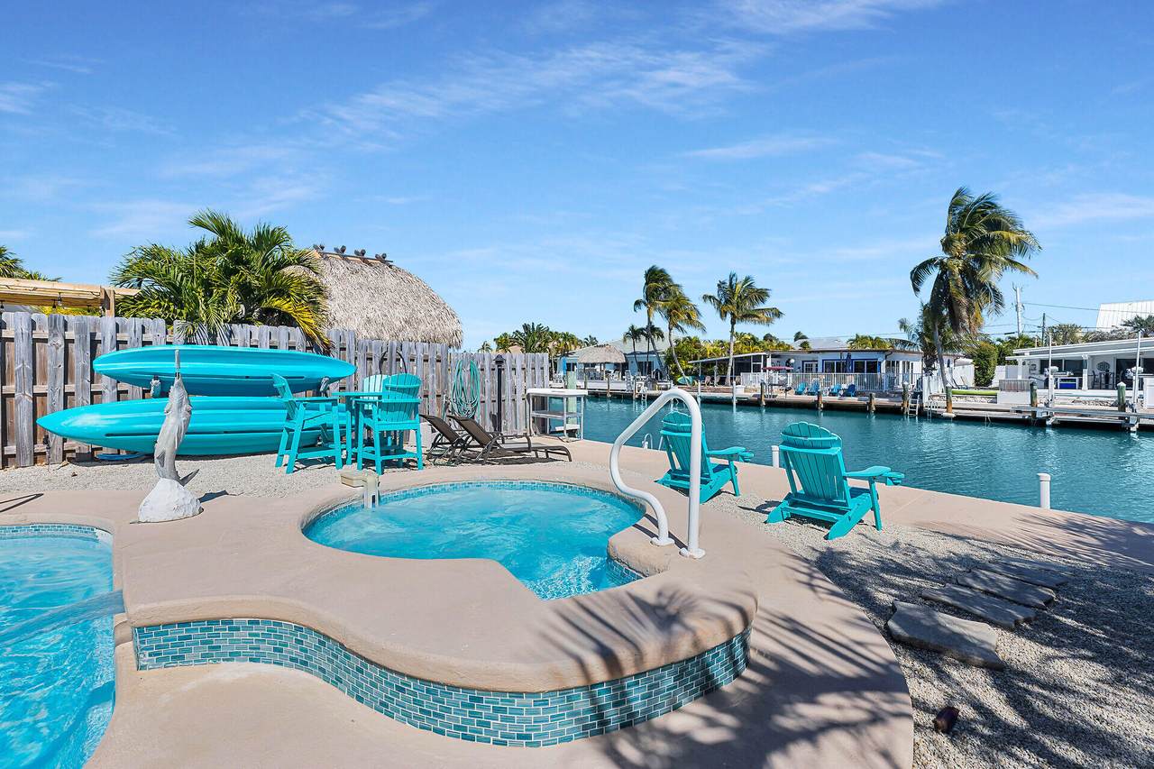 230 11Th Street - Photo 1