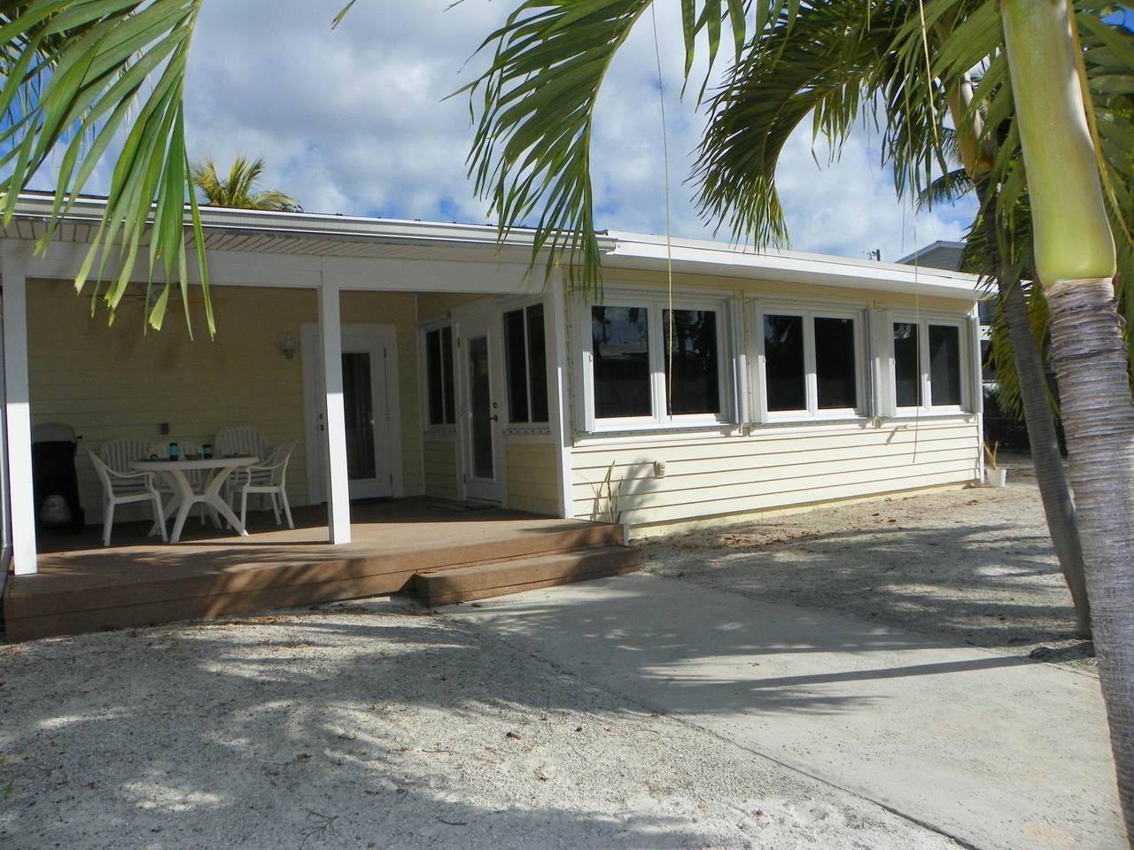 https://bt-photos.global.ssl.fastly.net/flkeys/1280_boomver_2_618629-2.jpg