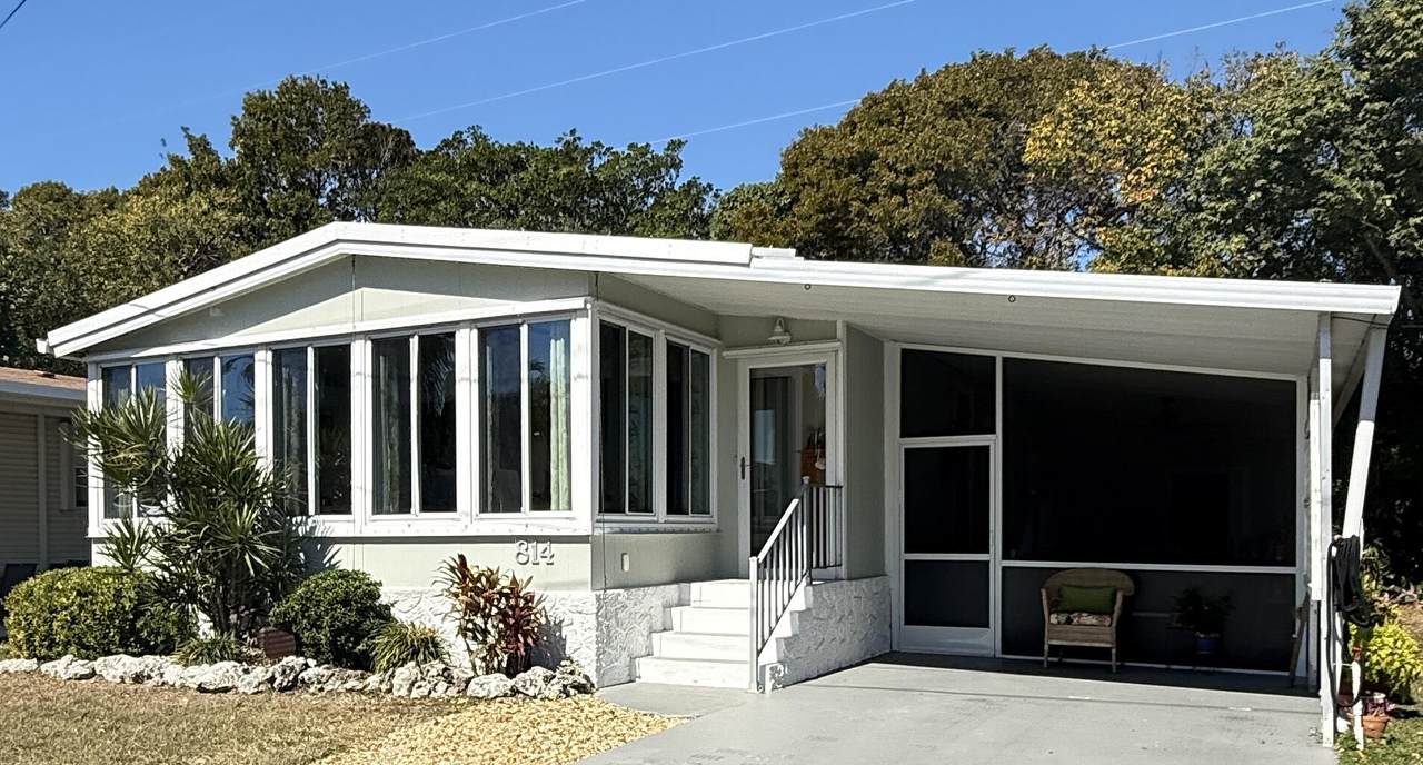 814 Emerald Drive - Photo 1