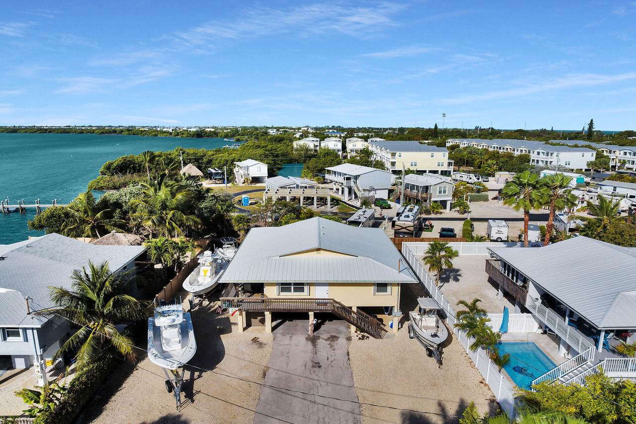 https://bt-photos.global.ssl.fastly.net/flkeys/1280_boomver_2_618965-2.jpg