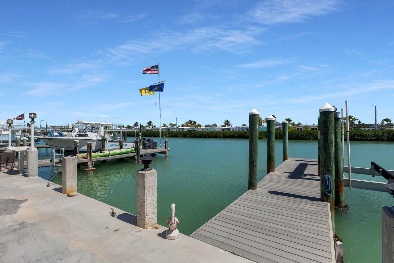 https://bt-photos.global.ssl.fastly.net/flkeys/1280_boomver_2_619085-2.jpg