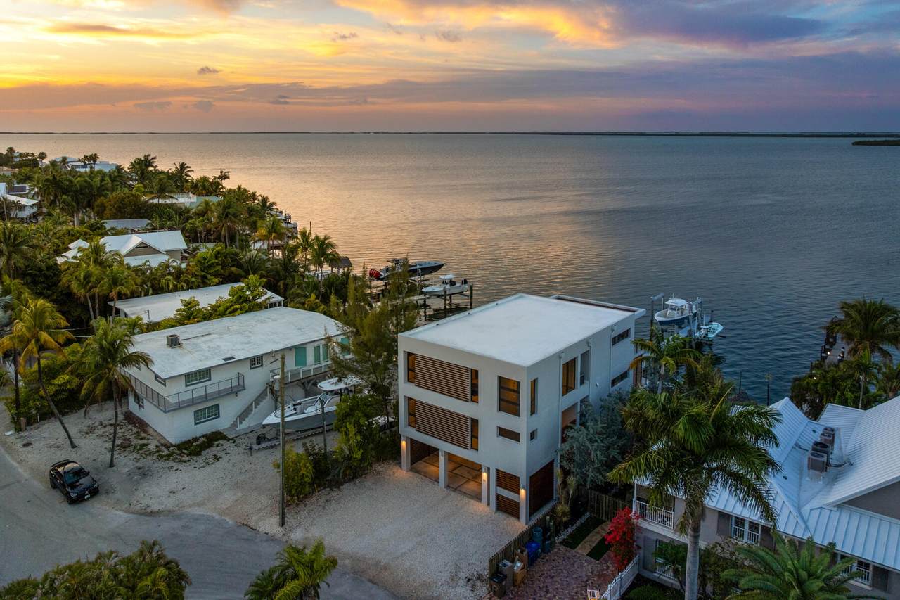 https://bt-photos.global.ssl.fastly.net/flkeys/1280_boomver_2_619137-2.jpg
