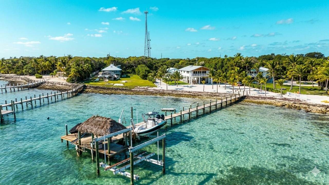 https://bt-photos.global.ssl.fastly.net/flkeys/1280_boomver_2_619592-2.jpg