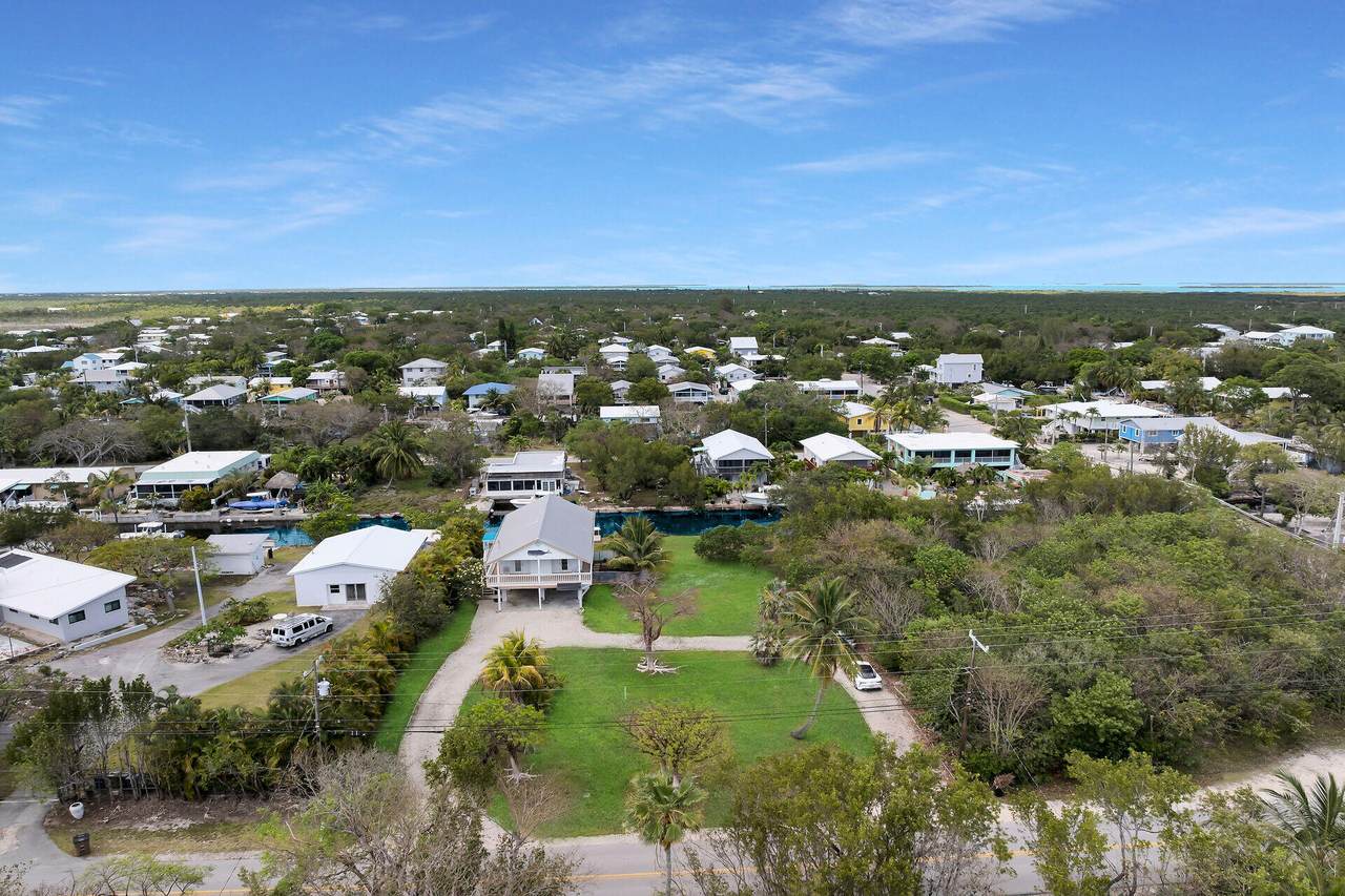 https://bt-photos.global.ssl.fastly.net/flkeys/1280_boomver_2_619692-2.jpg