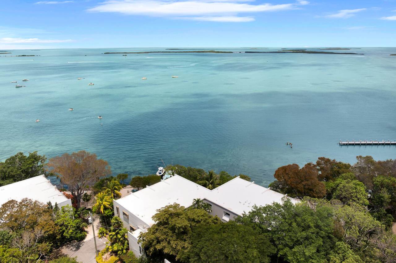 https://bt-photos.global.ssl.fastly.net/flkeys/1280_boomver_1_619764-2.jpg