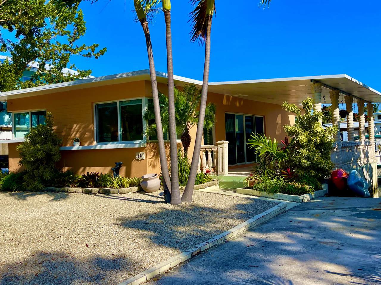 64 Seagate Boulevard - Photo 1