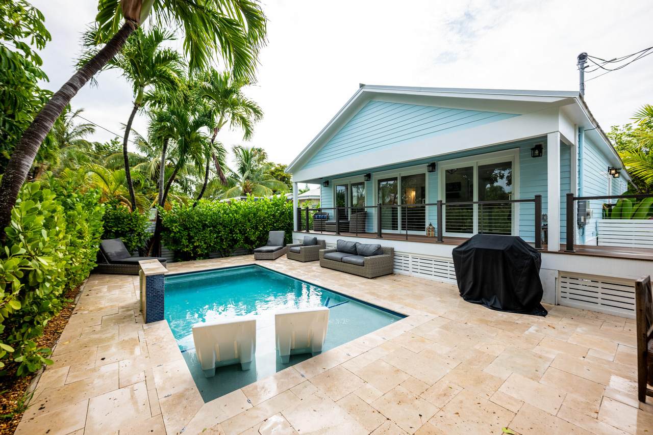 2101 Harris Avenue - Photo 1