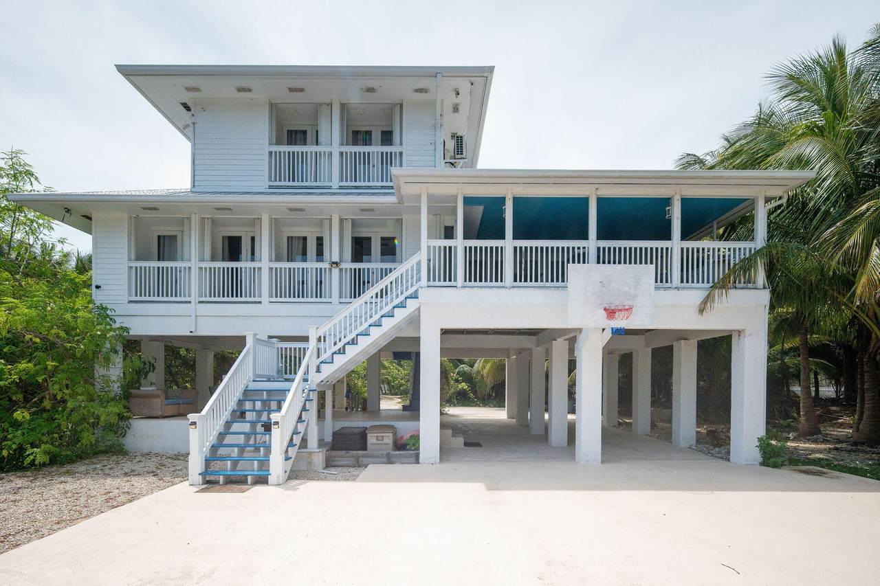 https://bt-photos.global.ssl.fastly.net/flkeys/1280_boomver_2_620325-2.jpg
