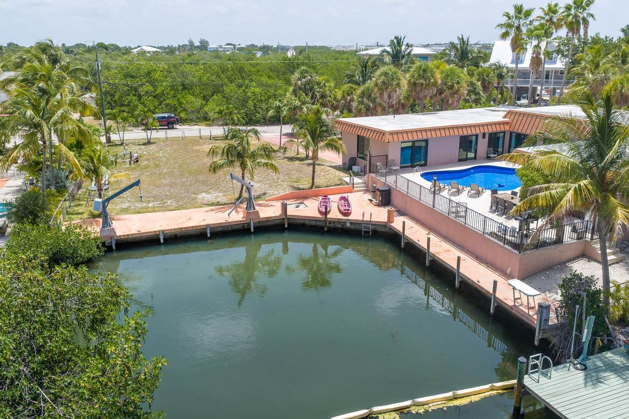 https://bt-photos.global.ssl.fastly.net/flkeys/1280_boomver_2_620480-2.jpg