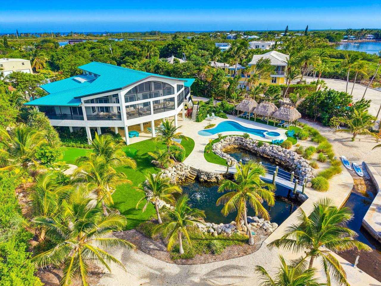 https://bt-photos.global.ssl.fastly.net/flkeys/1280_boomver_2_620489-2.jpg