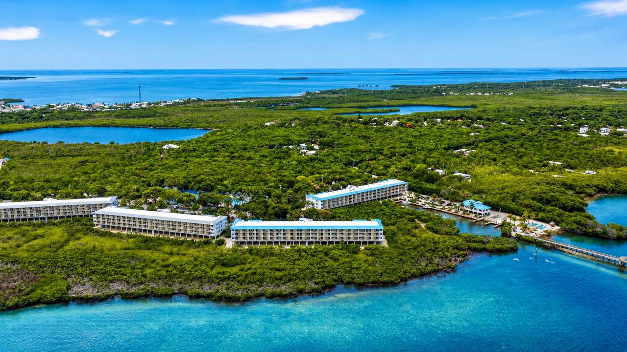 https://bt-photos.global.ssl.fastly.net/flkeys/1280_boomver_2_620648-2.jpg