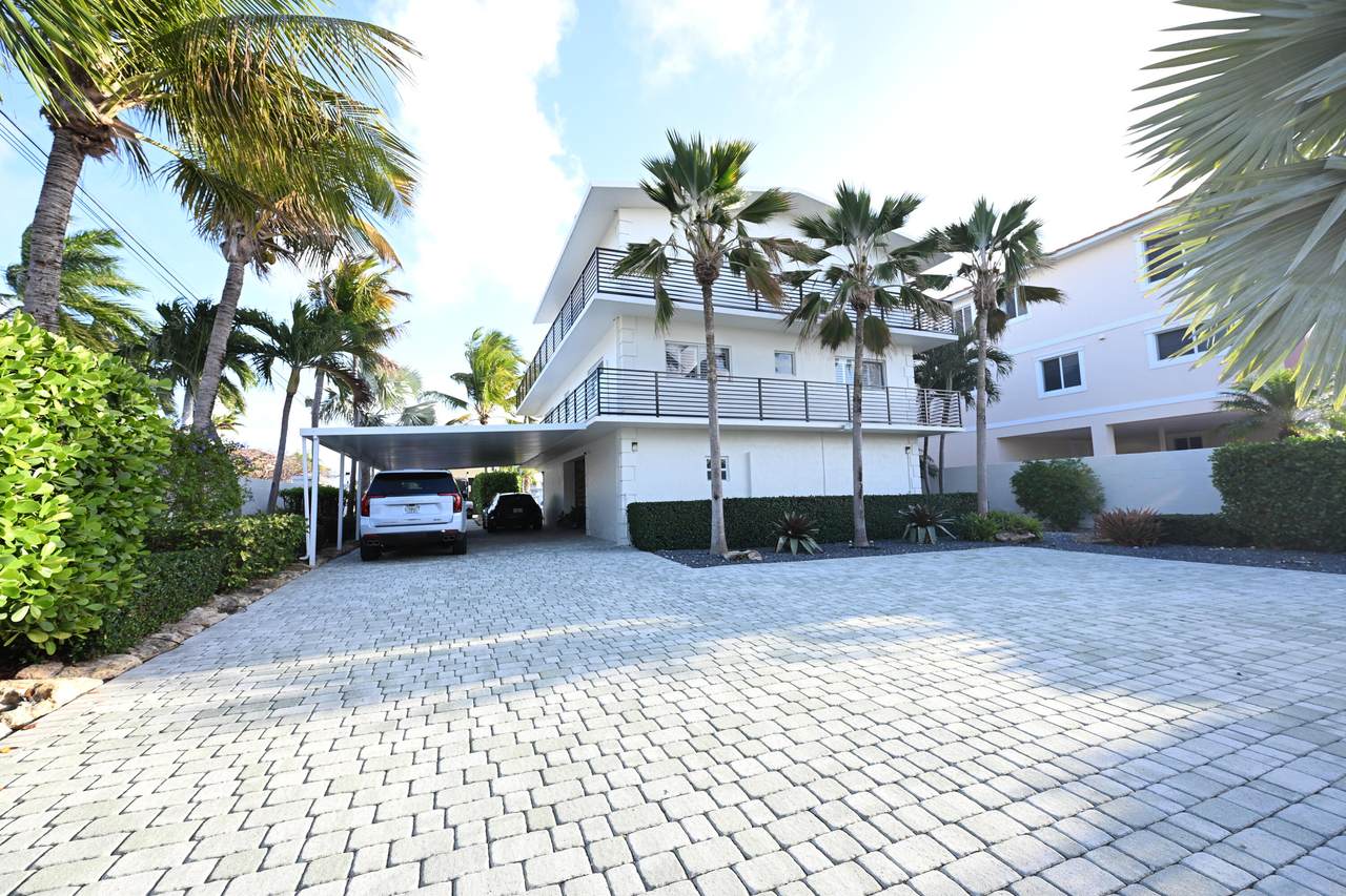 186 Atlantic Boulevard - Photo 1