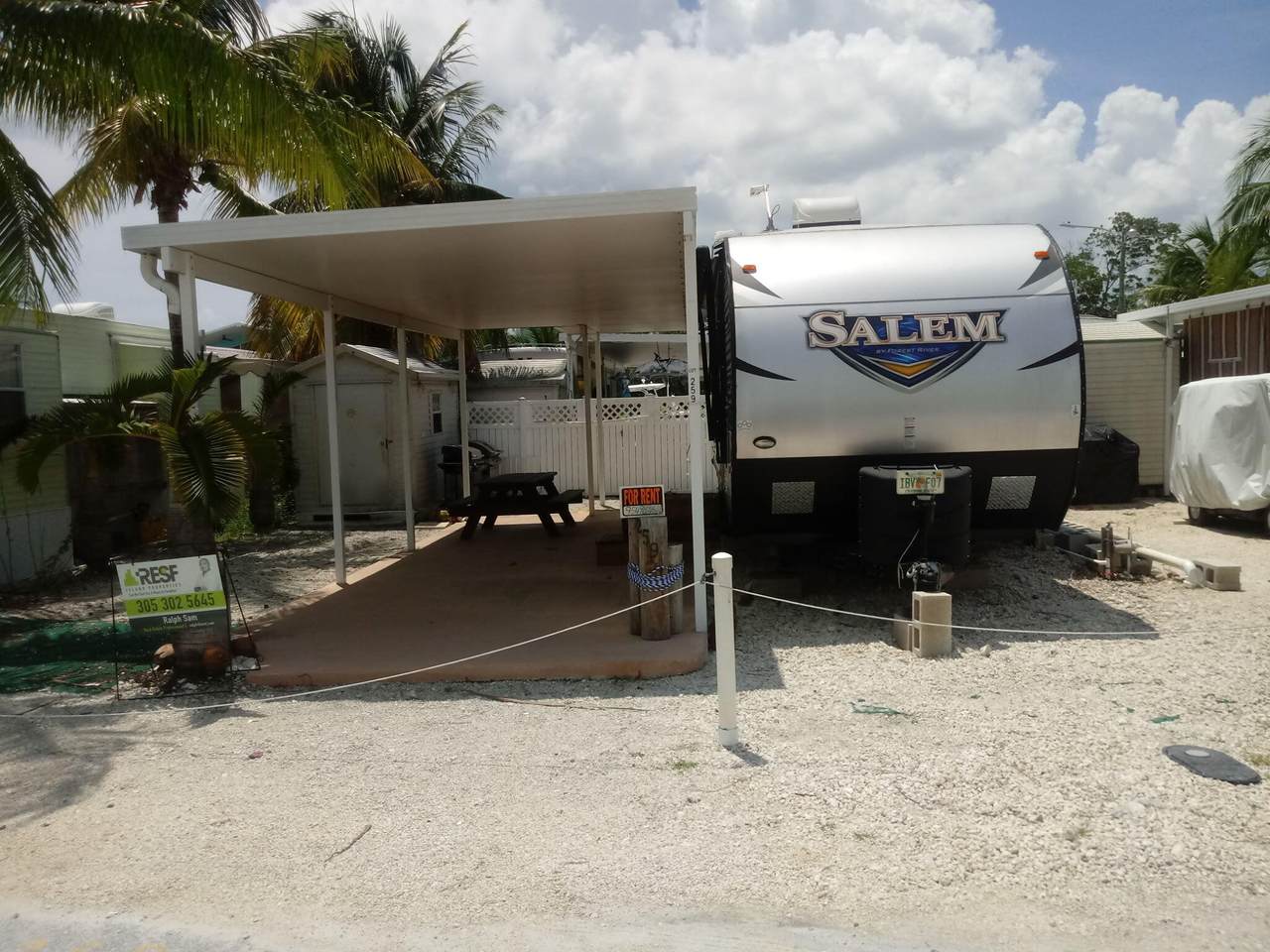 325 Calusa Street - Photo 1