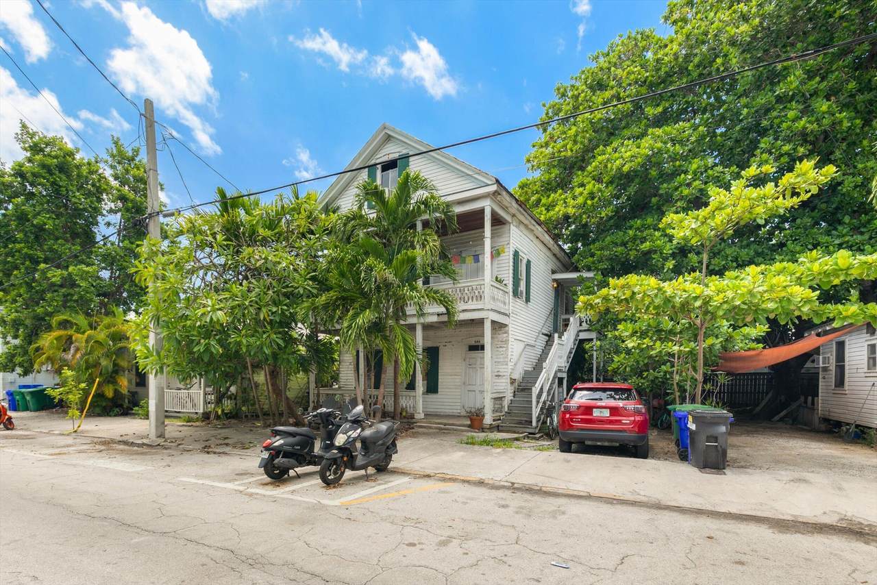 646 William Street - Photo 1